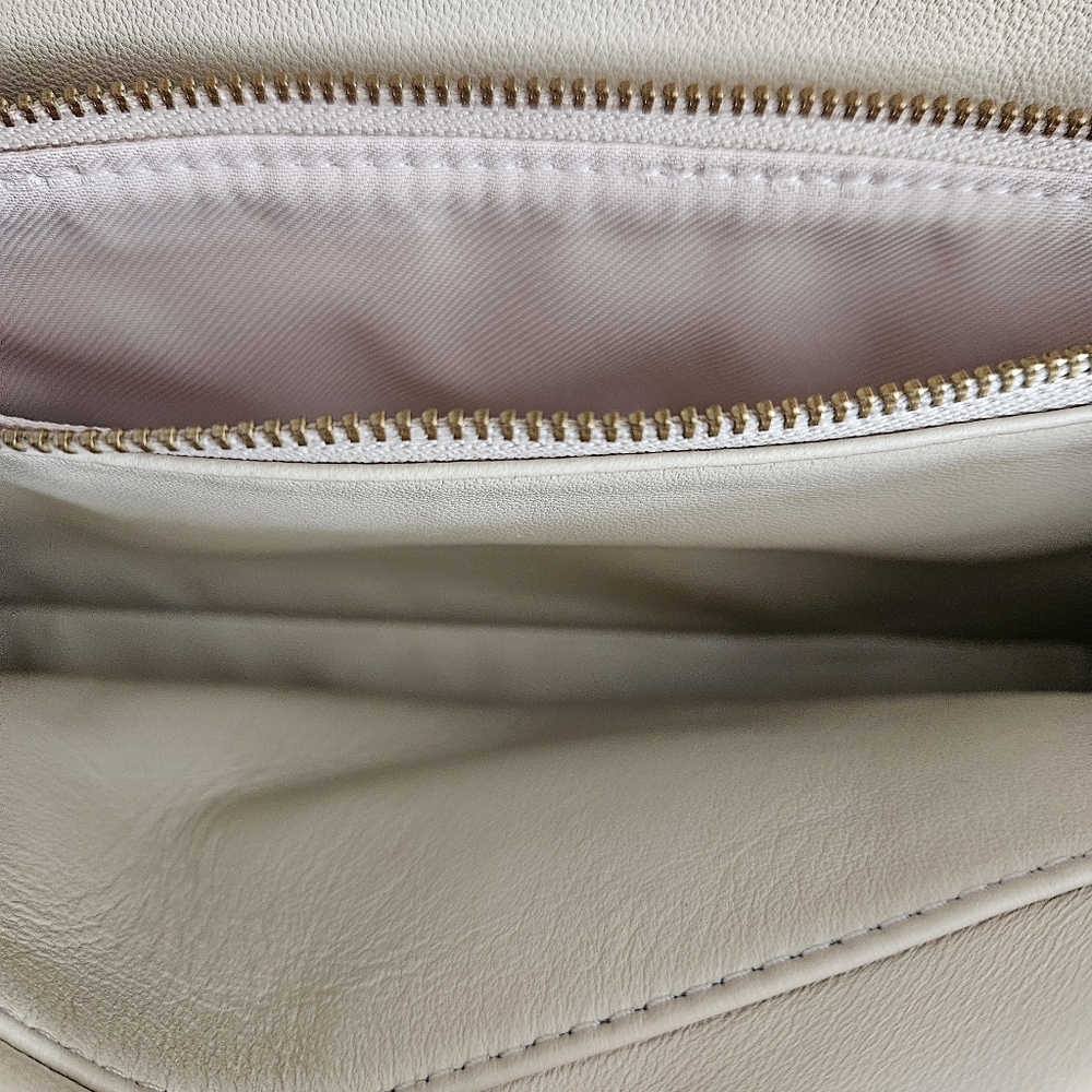 NWOT Coach Pillow Tabby 26- Ivory - Picture 15 of 16